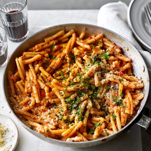  Pasta with Red Pepper Pesto Sauce.